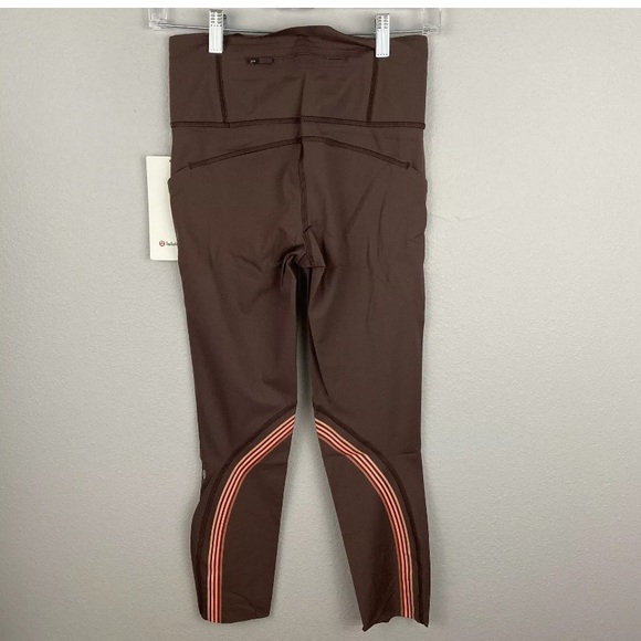 Lululemon • Speed Limit Crop - Picture 4 of 8